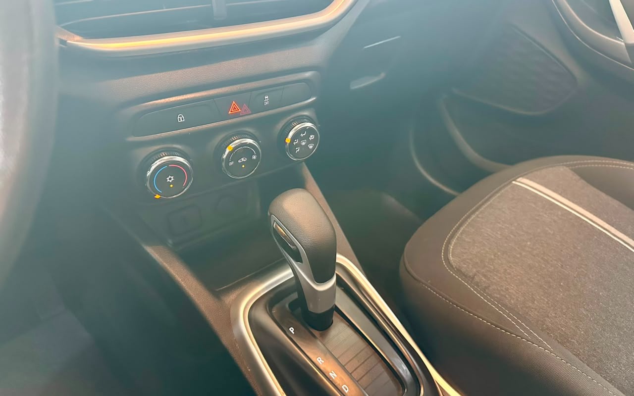 imagem-https://www.socarrao.com.br/sc-vehicle-images-prod/3281836/1786994449996-V2hhdHNBcHAgSW1hZ2UgMjAyNi0wOC0wOCBhdCAxNS4wOS4xOSAoMSkuanBlZw.jpeg