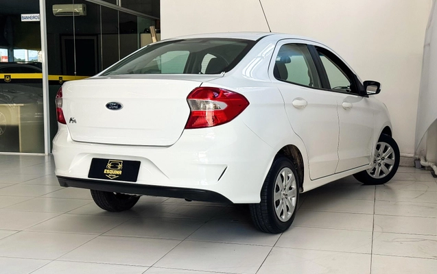 imagem-https://www.socarrao.com.br/sc-vehicle-images-prod/3281862/1786994496586-96240351cff44756a4945e96b390bff1_1777035380148.jpg