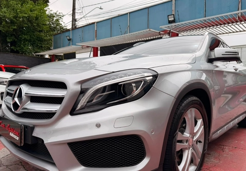 Mercedes-Benz GLA 250 2015 Prata — foto 1 de 3