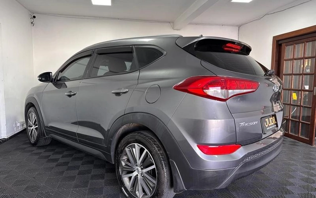 imagem-https://www.socarrao.com.br/sc-vehicle-images-prod/3282046/1787165757559-8388361_19_B_f76c08cadc.jpeg