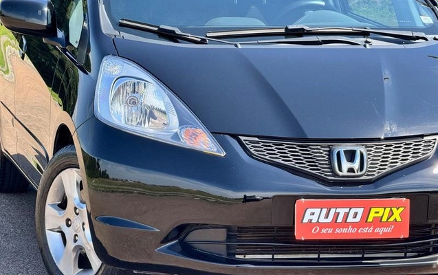 imagem-https://www.socarrao.com.br/sc-vehicle-images-prod/3282073/1788554875268-8348337_1_B_323b41e194.jpeg