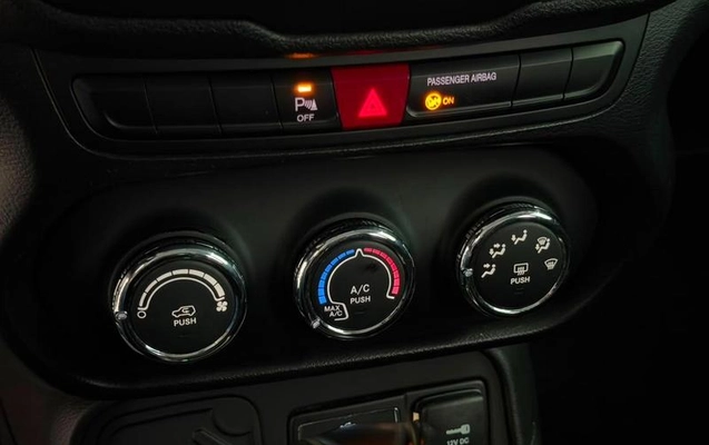 imagem-https://www.socarrao.com.br/sc-vehicle-images-prod/3282089/1789515917531-8370921_8_B_1bb4339327.jpeg