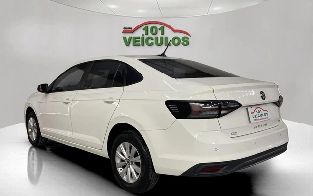 imagem-https://www.socarrao.com.br/sc-vehicle-images-prod/3282190/1786995555199-003_0706e13211b0195d3b0202e27bde19e5.jpg