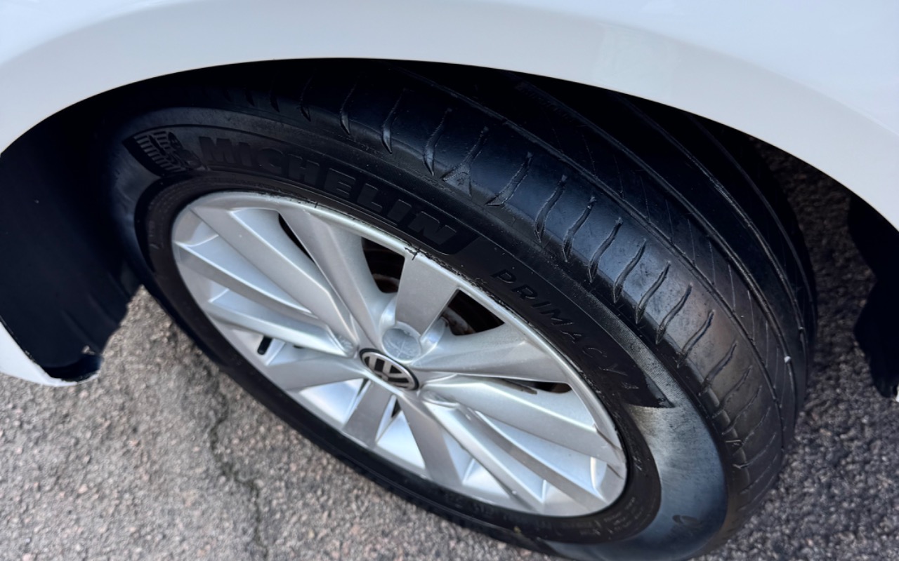 imagem-https://www.socarrao.com.br/sc-vehicle-images-prod/3282191/1786995557124-SU1HXzc2MDguanBlZw.jpeg