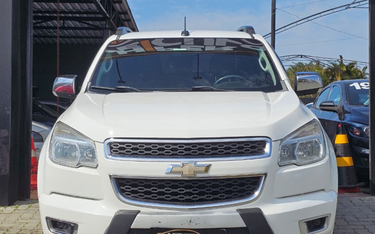 imagem-https://www.socarrao.com.br/sc-vehicle-images-prod/3282207/1786995621386-OTIwMDNlZjEtNTc4Ni00MDUwLWE3ZmYtMmNhZjEzYjE0NWRjLmpwZw.jpg