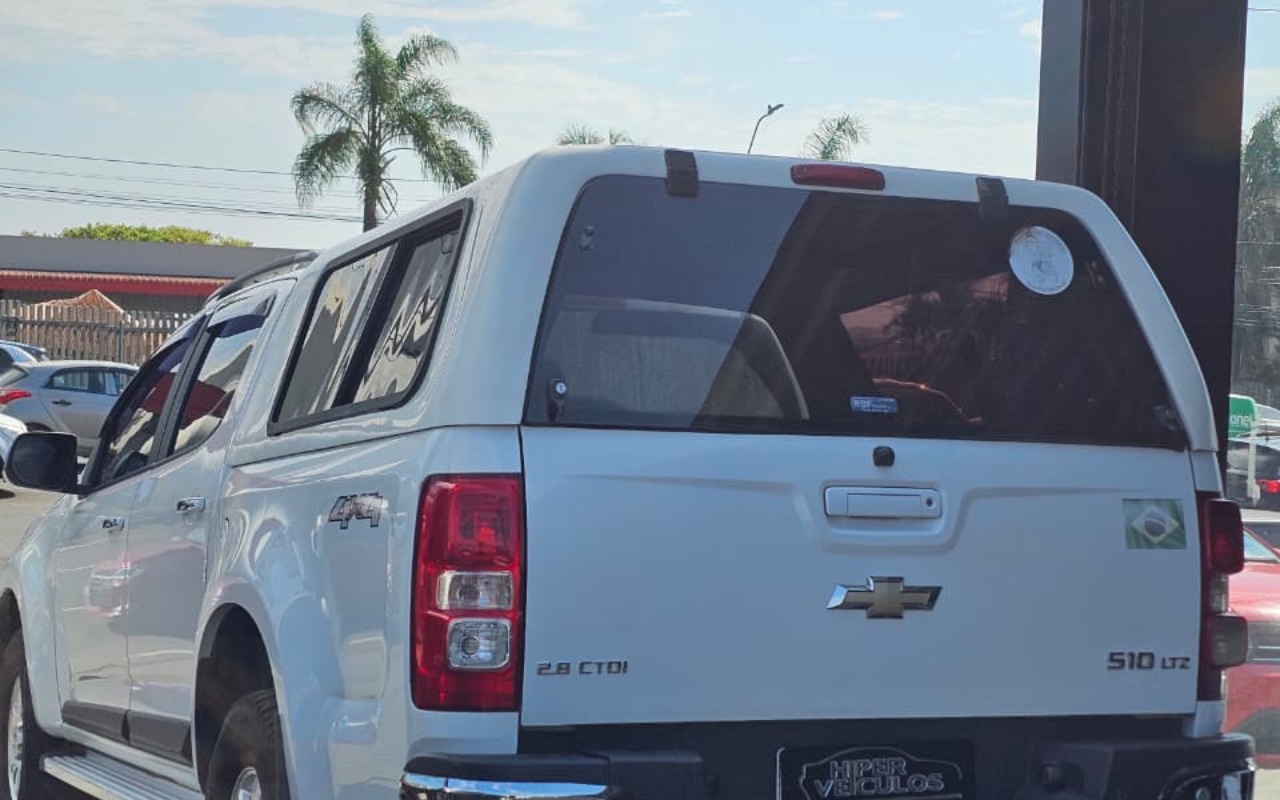 imagem-https://www.socarrao.com.br/sc-vehicle-images-prod/3282207/1786995621910-NTBiMmE3ZTAtNzk4ZC00MWI4LThkOTQtN2JmYmQ2NGQ5MWExLmpwZw.jpg
