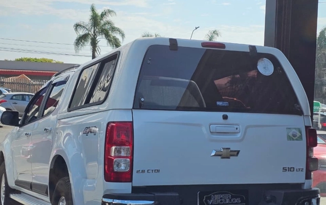 imagem-https://www.socarrao.com.br/sc-vehicle-images-prod/3282207/1786995621910-NTBiMmE3ZTAtNzk4ZC00MWI4LThkOTQtN2JmYmQ2NGQ5MWExLmpwZw.jpg