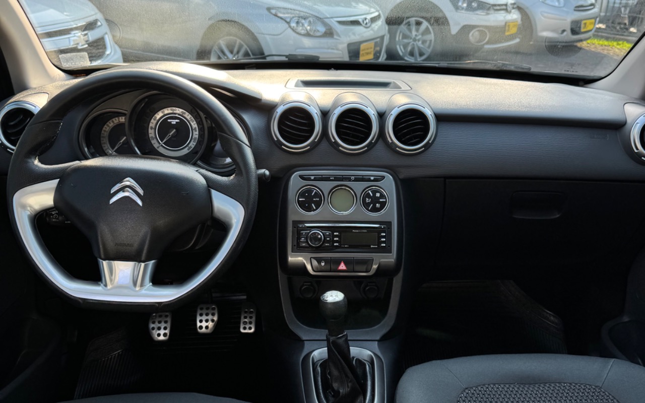 imagem-https://www.socarrao.com.br/sc-vehicle-images-prod/3282271/1786996009189-SU1HXzc2MTkuanBlZw.jpeg