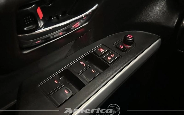 imagem-https://www.socarrao.com.br/sc-vehicle-images-prod/3282350/1788533070810-8374188_11_B_979633d6e3.jpeg