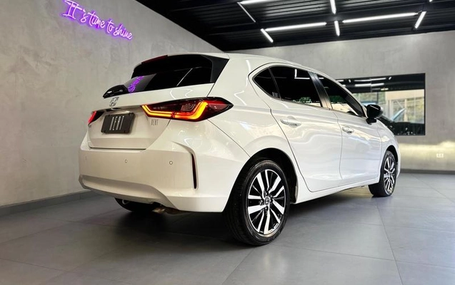 imagem-https://www.socarrao.com.br/sc-vehicle-images-prod/3282467/1789419697090-8328818_4_B_e20e860efa.jpeg
