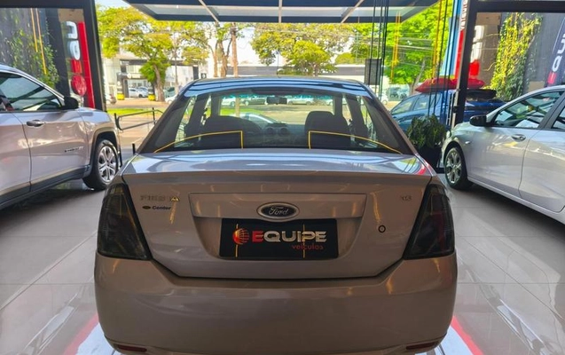 imagem-https://www.socarrao.com.br/sc-vehicle-images-prod/3282474/1788011852737-8340318_5_B_d5ad0f93ed.jpeg