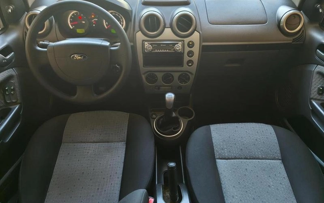 imagem-https://www.socarrao.com.br/sc-vehicle-images-prod/3282474/1788011852738-8340318_7_B_801db9852b.jpeg