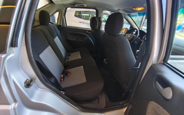 imagem-https://www.socarrao.com.br/sc-vehicle-images-prod/3282474/1788011852740-8340318_14_B_ffe41cf8c2.jpeg