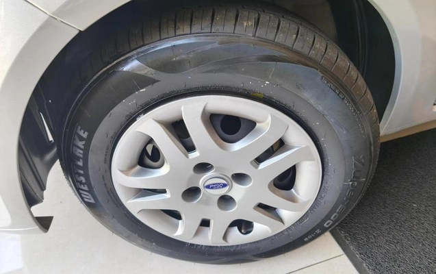 imagem-https://www.socarrao.com.br/sc-vehicle-images-prod/3282474/1788011852741-8340318_17_B_72ba65ee7d.jpeg
