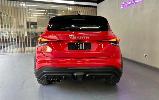 imagem-https://www.socarrao.com.br/sc-vehicle-images-prod/3282506/1789419725290-7895932_5_B_e8147222e7.jpeg