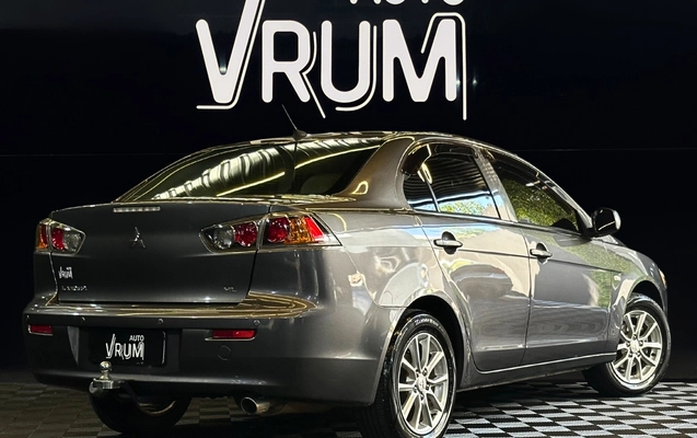 imagem-https://www.socarrao.com.br/sc-vehicle-images-prod/3282601/1786996658236-4_054958.jpg