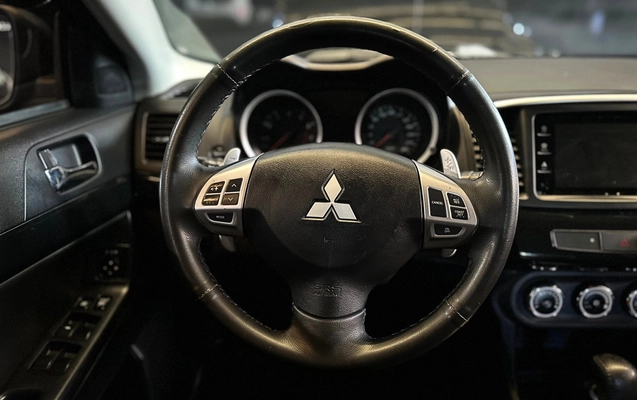 imagem-https://www.socarrao.com.br/sc-vehicle-images-prod/3282601/1786996658238-6_054958.jpg