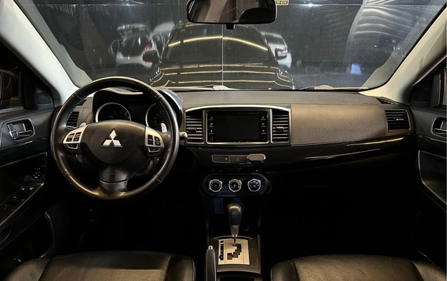 imagem-https://www.socarrao.com.br/sc-vehicle-images-prod/3282601/1786996658241-8_054958.jpg