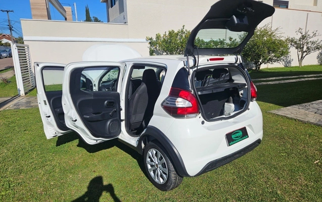 imagem-https://www.socarrao.com.br/sc-vehicle-images-prod/3282637/1786996822179-15_041913.jpg