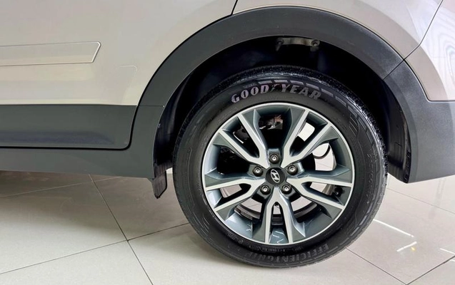 imagem-https://www.socarrao.com.br/sc-vehicle-images-prod/3282697/1787092203702-6770342_9_B_7bcc3b435f.jpeg