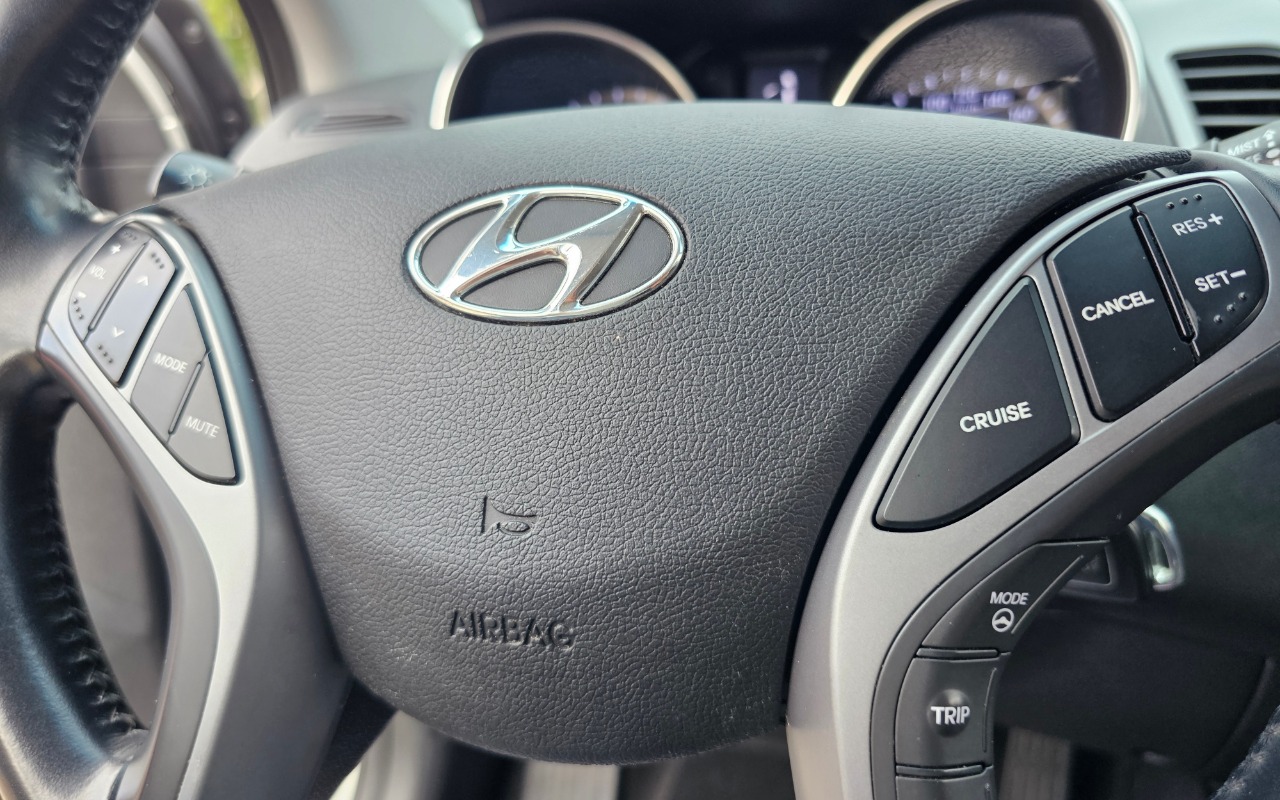 imagem-https://www.socarrao.com.br/sc-vehicle-images-prod/3282732/1786997374761-MjAyNjAxMjFfMTczODMwLmpwZw.jpg