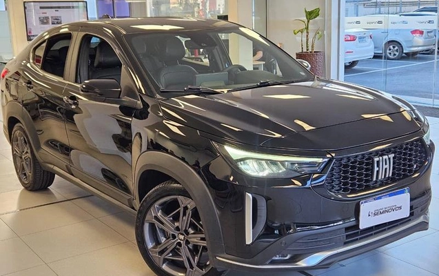 imagem-https://www.socarrao.com.br/sc-vehicle-images-prod/3282733/1788543312447-8388659_0_B_841231a69c.jpeg