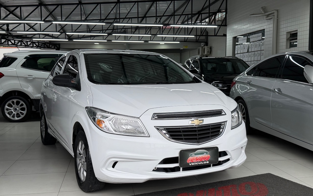 Chevrolet Onix 2015 Branco — foto 1 de 3