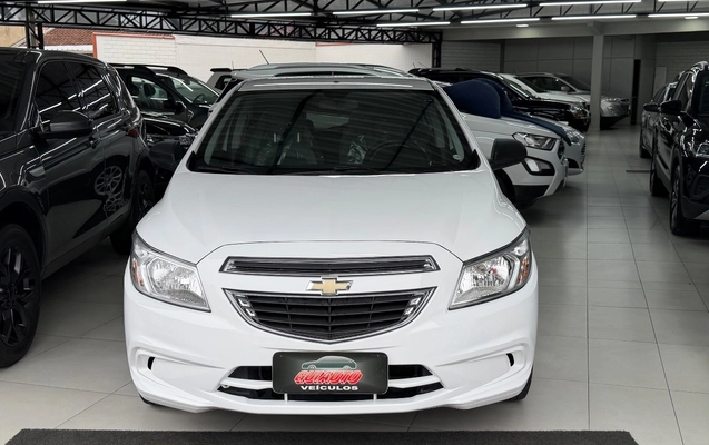 imagem-https://www.socarrao.com.br/sc-vehicle-images-prod/3282737/1786997404207-SU1HXzI2NDIuanBlZw.jpeg