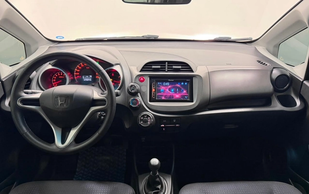 imagem-https://www.socarrao.com.br/sc-vehicle-images-prod/3282824/1786997850765-94d2513a158f43dd9e981db6ef55b514_1786975628028.jpg