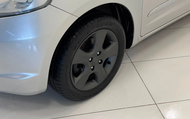 imagem-https://www.socarrao.com.br/sc-vehicle-images-prod/3282824/1786997850774-e19db8cbe7004508bf6754126e3215f7_1786975628145.jpg