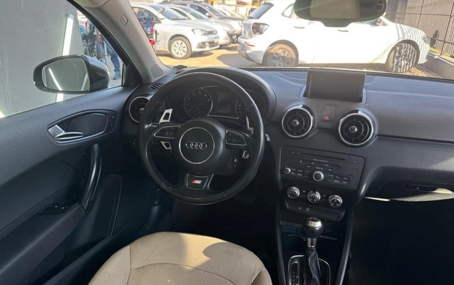 imagem-https://www.socarrao.com.br/sc-vehicle-images-prod/3282830/1788467500820-8388367_12_B_a38af020ca.jpeg