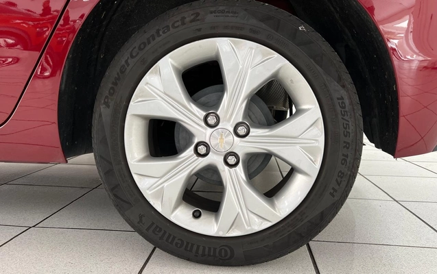 imagem-https://www.socarrao.com.br/sc-vehicle-images-prod/3282873/1787347373228-ceeb6440-2fae-490a-9a5c-dff7becfa339.jpg