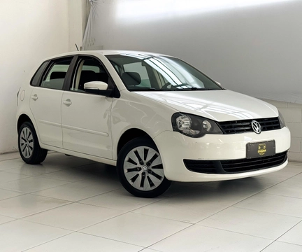 Volkswagen Polo 1.6 E-Flex 8V 5p 2014 Branco — foto 1 de 3