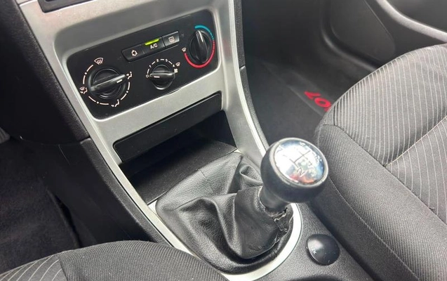 imagem-https://www.socarrao.com.br/sc-vehicle-images-prod/3283044/1789223504557-8383770_2_B_fb8272316f.jpeg