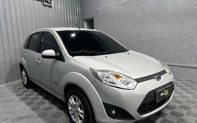 imagem-https://www.socarrao.com.br/sc-vehicle-images-prod/3283193/1789389714094-8388861_18_B_30015505b9.jpeg