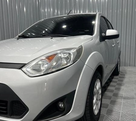 imagem-https://www.socarrao.com.br/sc-vehicle-images-prod/3283193/1789389714103-8388861_15_B_e77bb57be7.jpeg