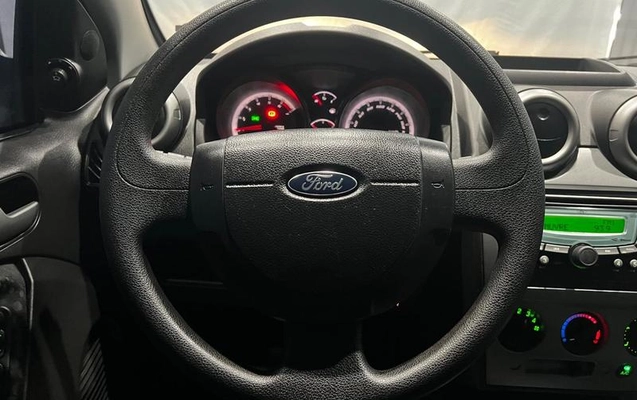 imagem-https://www.socarrao.com.br/sc-vehicle-images-prod/3283193/1789389714113-8388861_9_B_a5f583f22b.jpeg