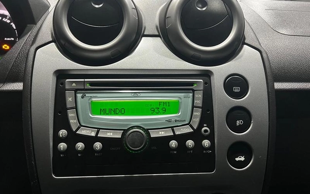 imagem-https://www.socarrao.com.br/sc-vehicle-images-prod/3283193/1789389714129-8388861_13_B_2c490e9d0f.jpeg