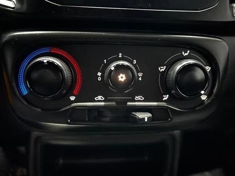 imagem-https://www.socarrao.com.br/sc-vehicle-images-prod/3283228/1790787355491-8290835_6_B_a9e9f64774.jpeg