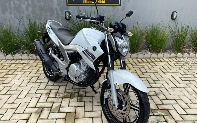 imagem-https://www.socarrao.com.br/sc-vehicle-images-prod/3283235/1786999129941-2c2fdde3921346e3be2ee72724f9d12e_1786998964480.jpg
