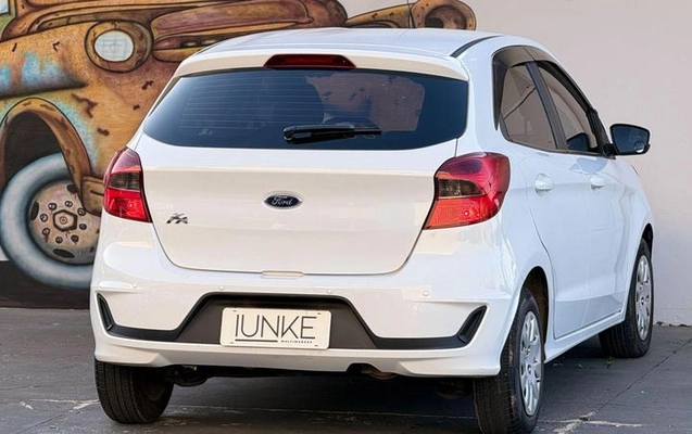 imagem-https://www.socarrao.com.br/sc-vehicle-images-prod/3283260/1790017755367-8291689_2_B_3a77df2f0d.jpeg