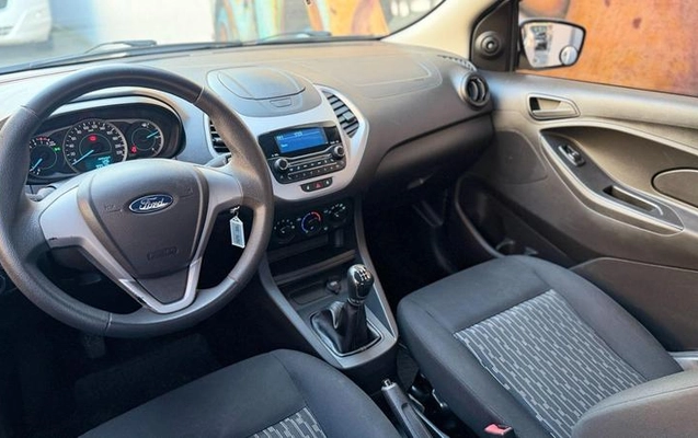 imagem-https://www.socarrao.com.br/sc-vehicle-images-prod/3283260/1790017755370-8291689_9_B_eebb8f4376.jpeg