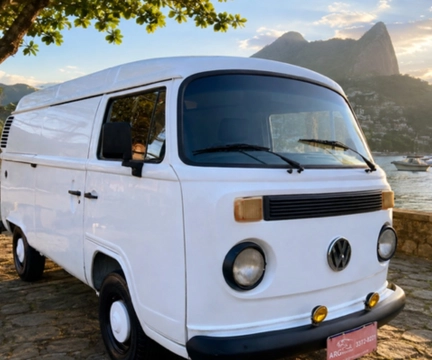 Volkswagen Kombi Furgão 2004 Branco — foto 1 de 3