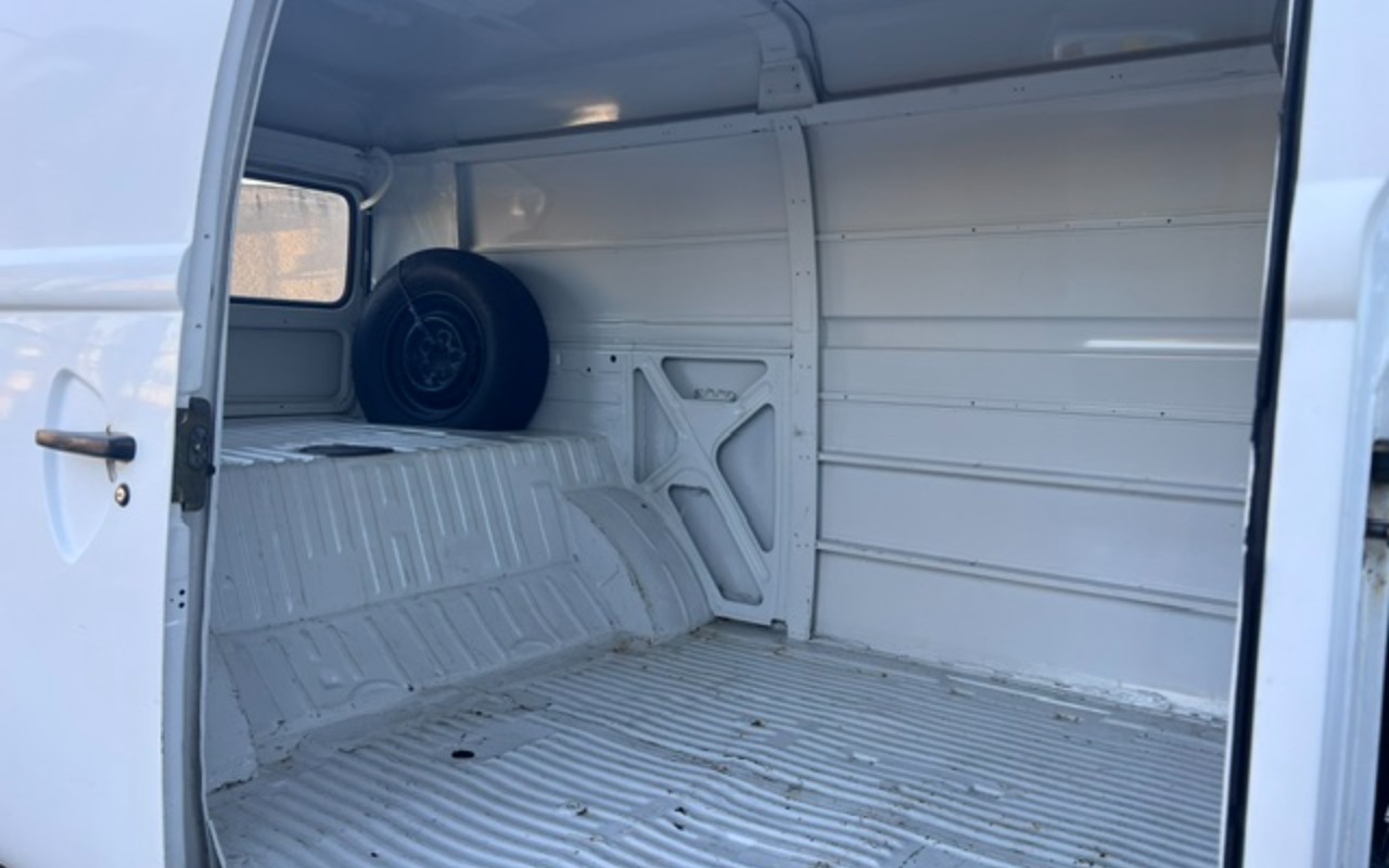 imagem-https://www.socarrao.com.br/sc-vehicle-images-prod/3283455/1786999598930-MTQyZmJjNTktOTUyNC00OTk0LTk2MTgtYzU1OTkxMWQ1ODgyLmpwZw.jpg