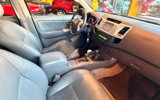 imagem-https://www.socarrao.com.br/sc-vehicle-images-prod/3283497/1789476311581-cc2f9792-7868-44a9-a53c-8b3fc998f9c2.jpg