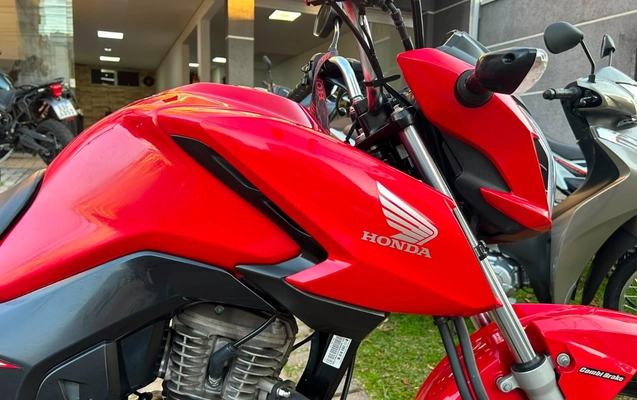 imagem-https://www.socarrao.com.br/sc-vehicle-images-prod/3283623/1786999999752-MTAuanBlZw.jpeg