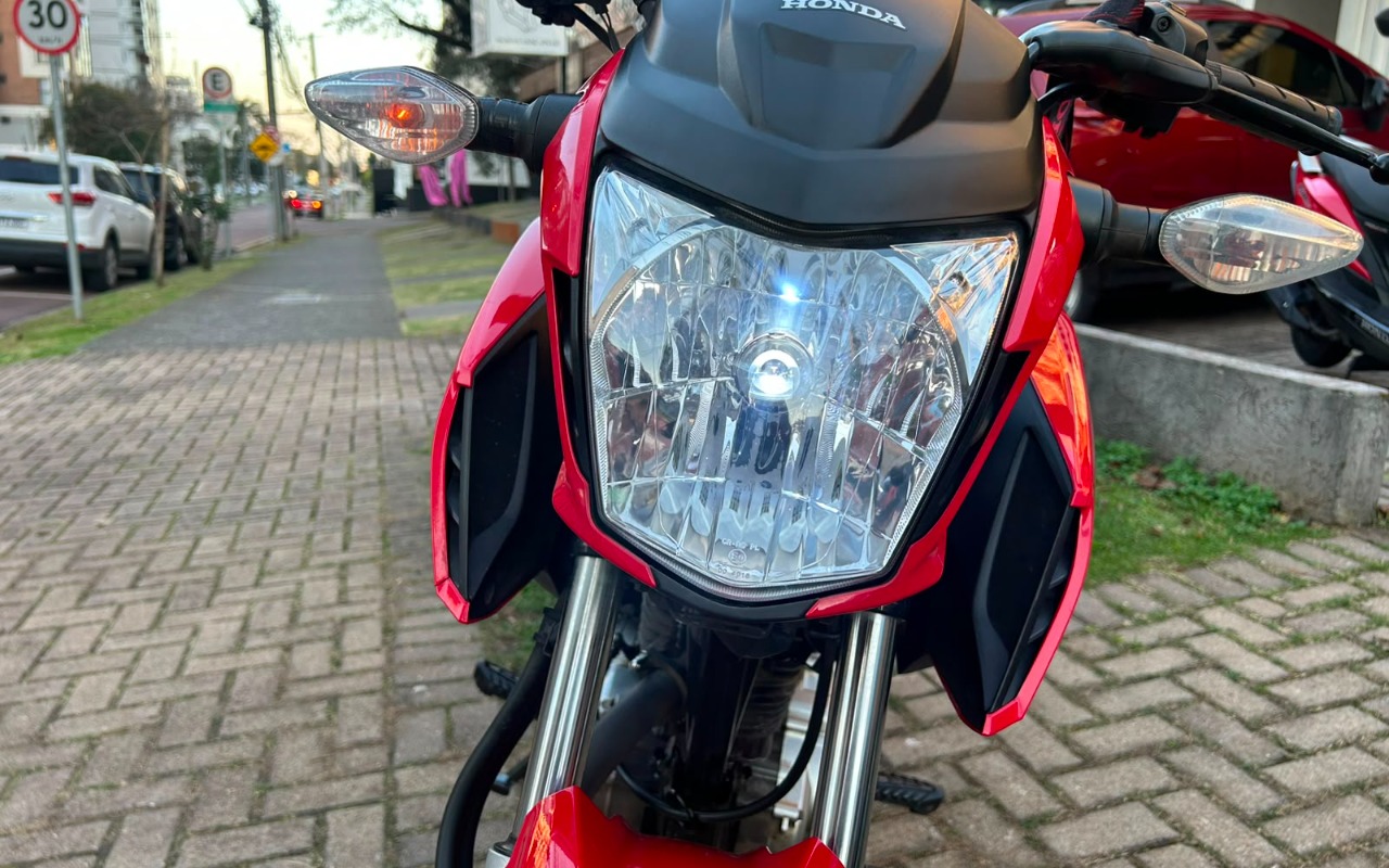 imagem-https://www.socarrao.com.br/sc-vehicle-images-prod/3283623/1786999999855-MTEuanBlZw.jpeg