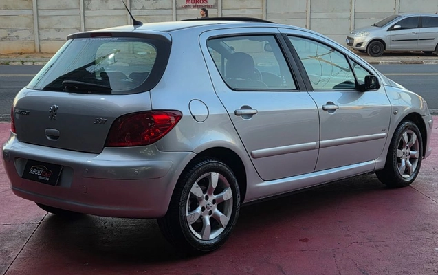 imagem-https://www.socarrao.com.br/sc-vehicle-images-prod/3283669/1789738082508-gb-a5346bf.jpg