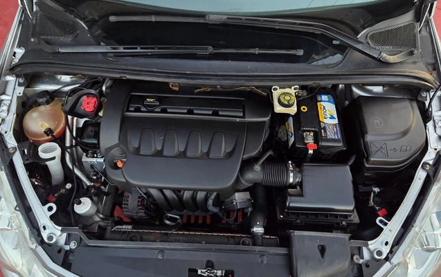 imagem-https://www.socarrao.com.br/sc-vehicle-images-prod/3283669/1789738082527-gb-0c74f54.jpg
