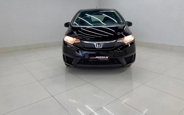 imagem-https://www.socarrao.com.br/sc-vehicle-images-prod/3283817/1787001337369-8389040_5_B_4ca390c65b.jpeg
